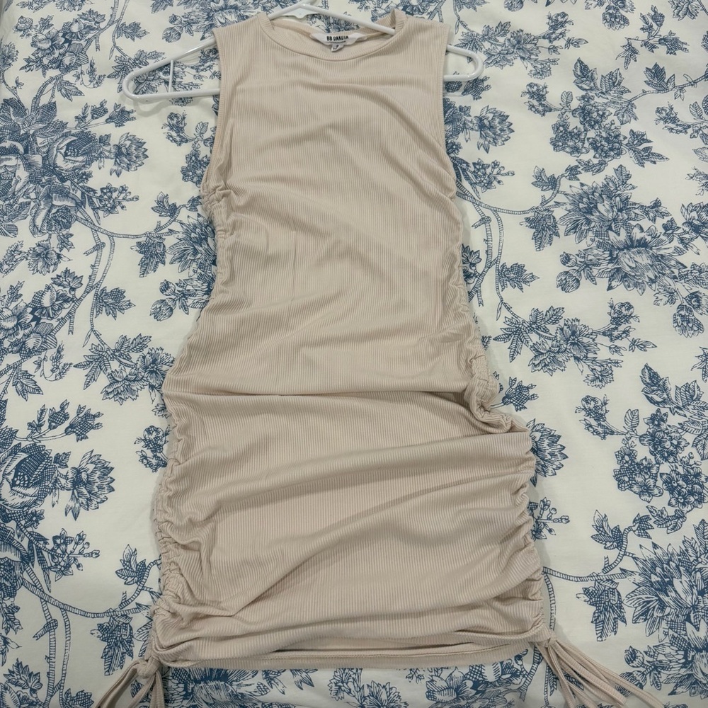 BB Dakota Sleeveless Ruched Dress - Beige/Cream